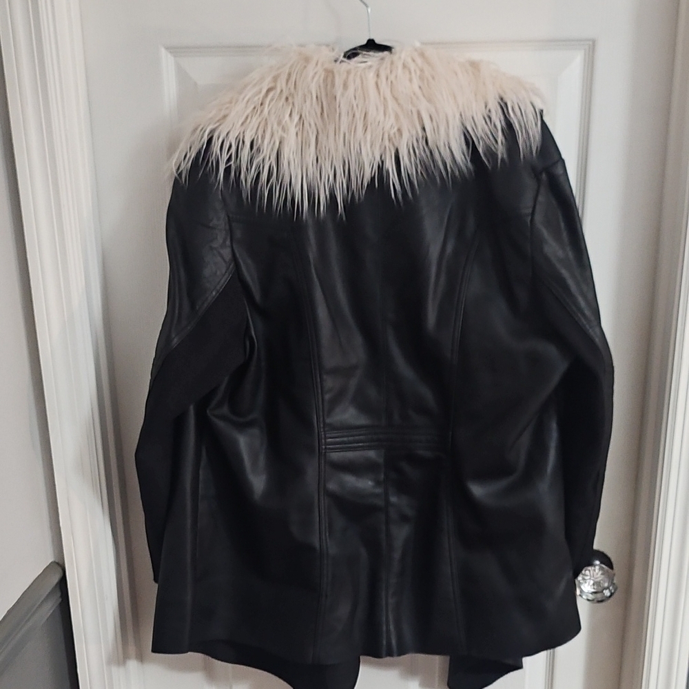 NWT The Limited Black Jacket with Removable Cream Teddy Collar - Picture 5 of 13